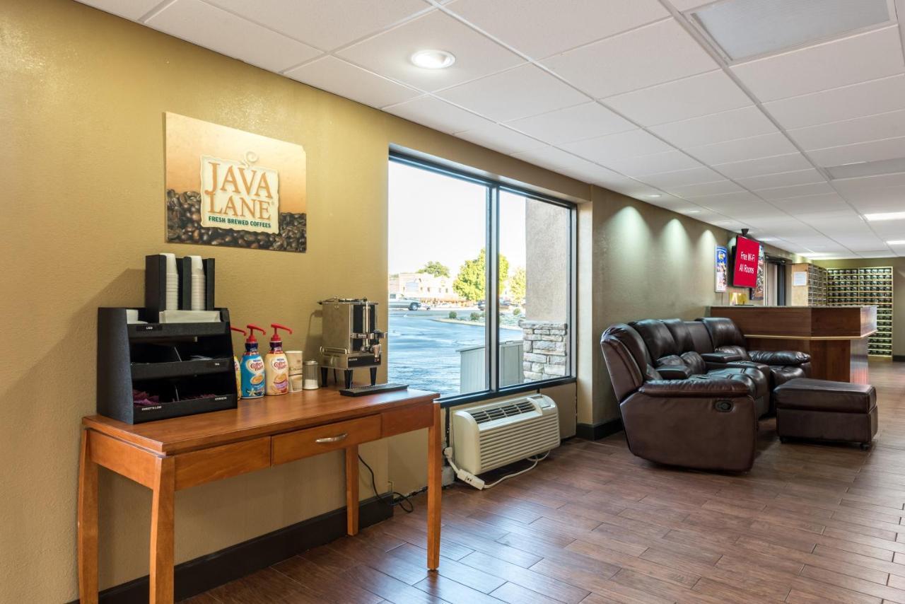 Red Roof Inn & Suites Pigeon Forge Parkway Dış mekan fotoğraf
