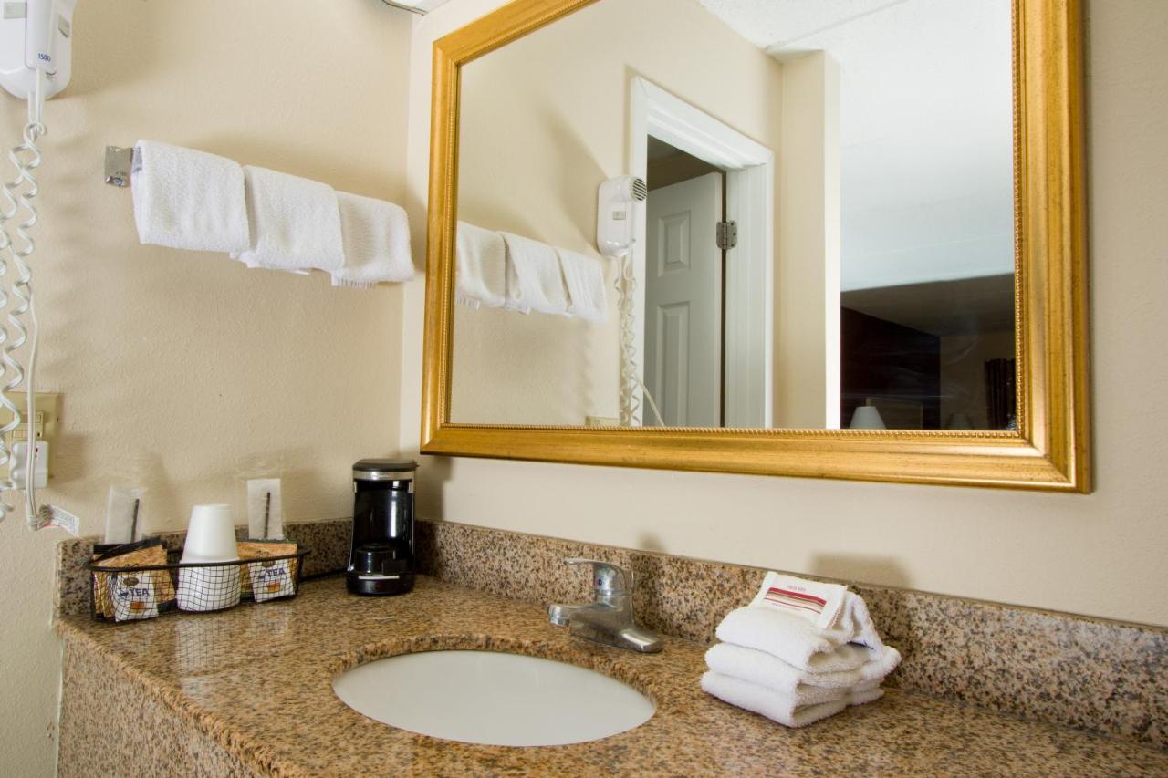 Red Roof Inn & Suites Pigeon Forge Parkway Dış mekan fotoğraf
