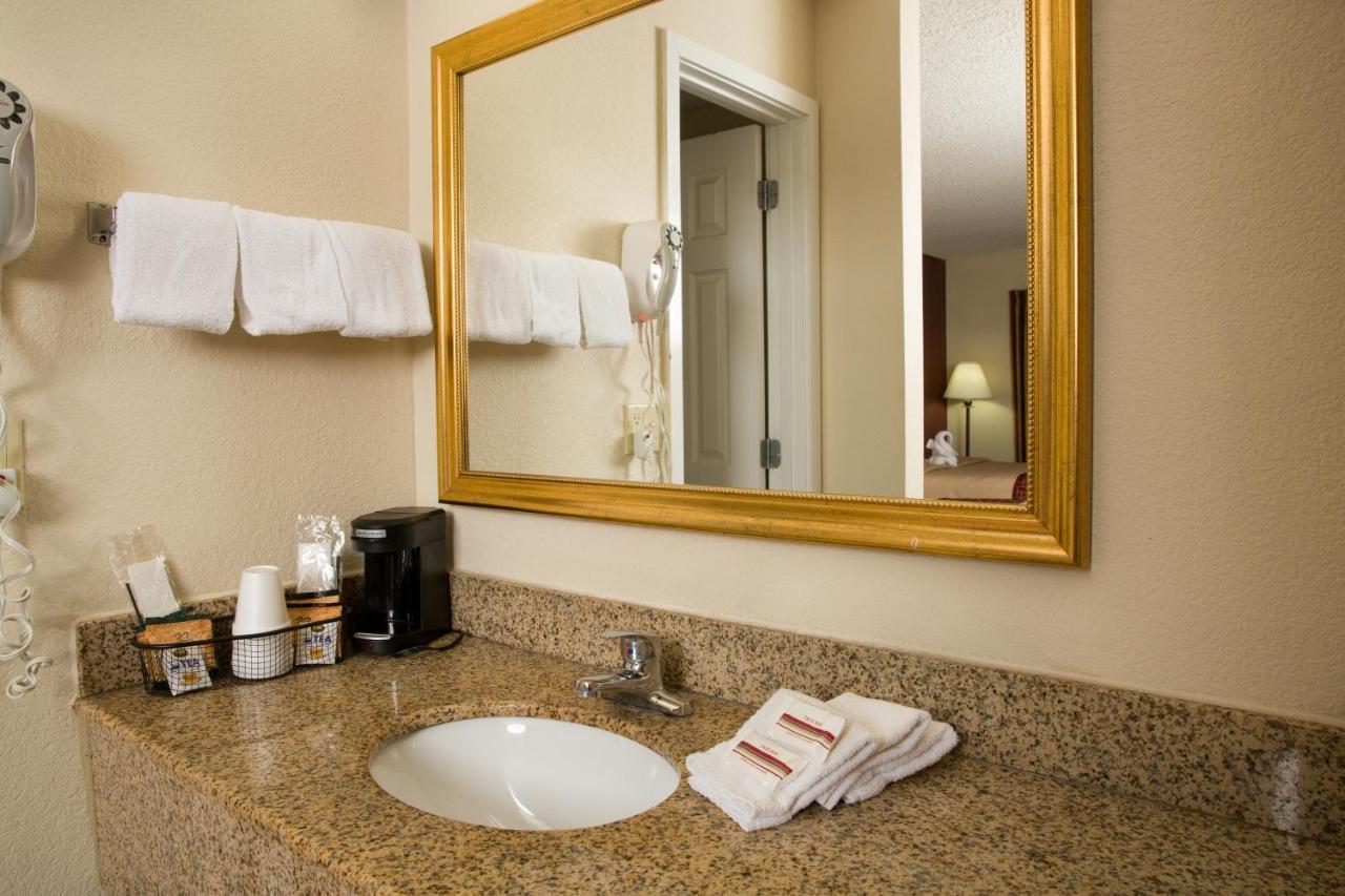Red Roof Inn & Suites Pigeon Forge Parkway Dış mekan fotoğraf