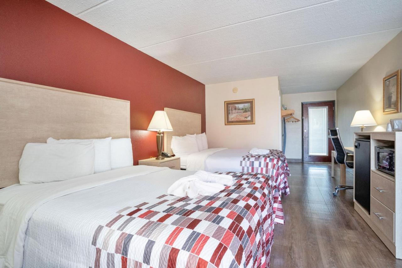 Red Roof Inn & Suites Pigeon Forge Parkway Dış mekan fotoğraf
