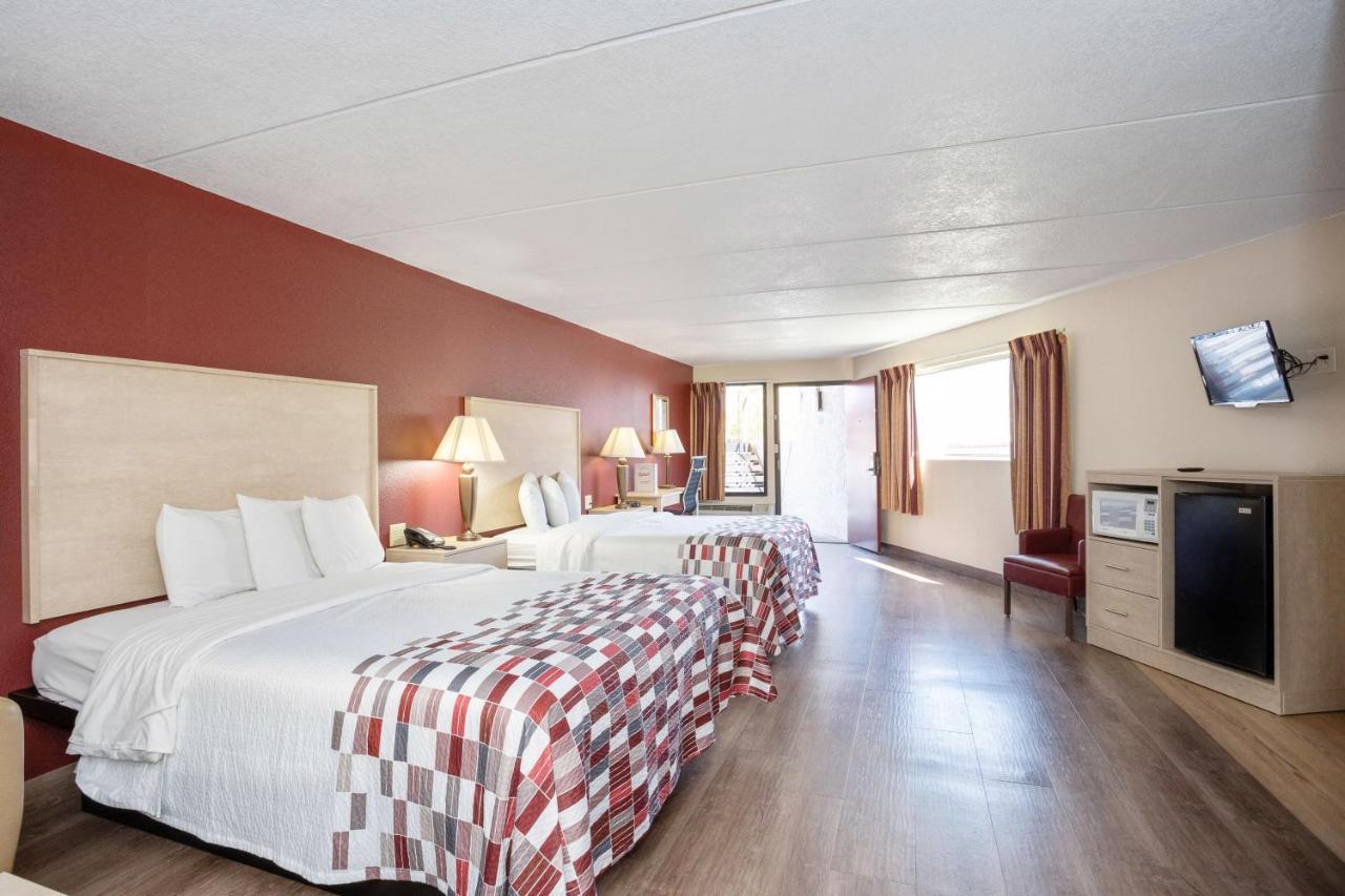 Red Roof Inn & Suites Pigeon Forge Parkway Dış mekan fotoğraf