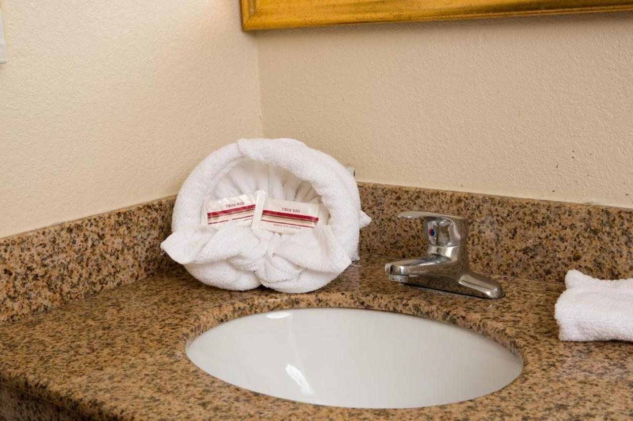 Red Roof Inn & Suites Pigeon Forge Parkway Dış mekan fotoğraf