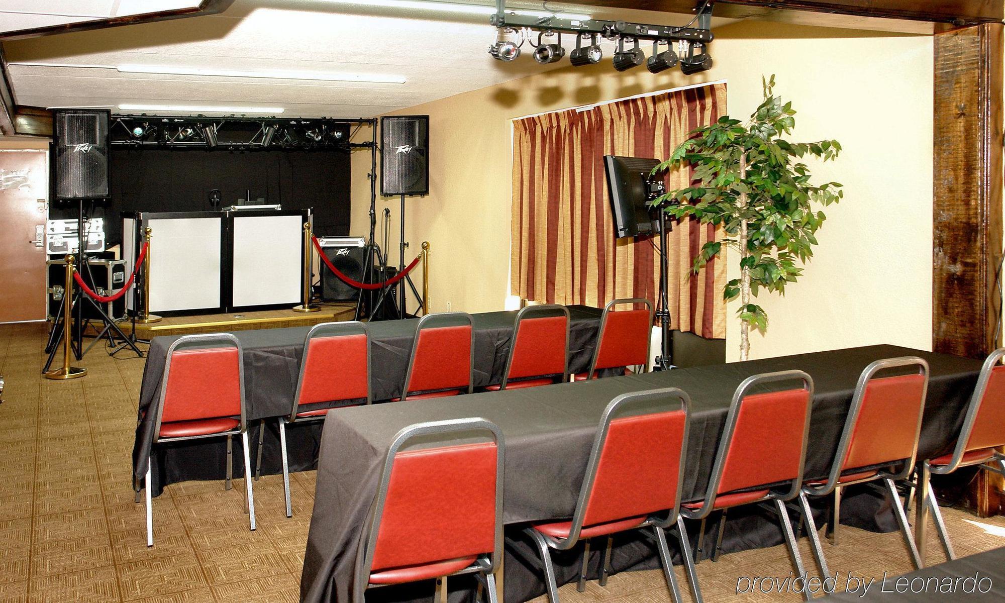 Red Roof Inn & Suites Pigeon Forge Parkway Dış mekan fotoğraf