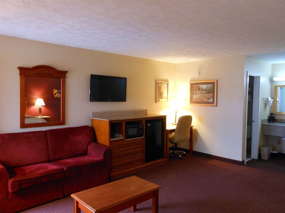Red Roof Inn & Suites Pigeon Forge Parkway Dış mekan fotoğraf