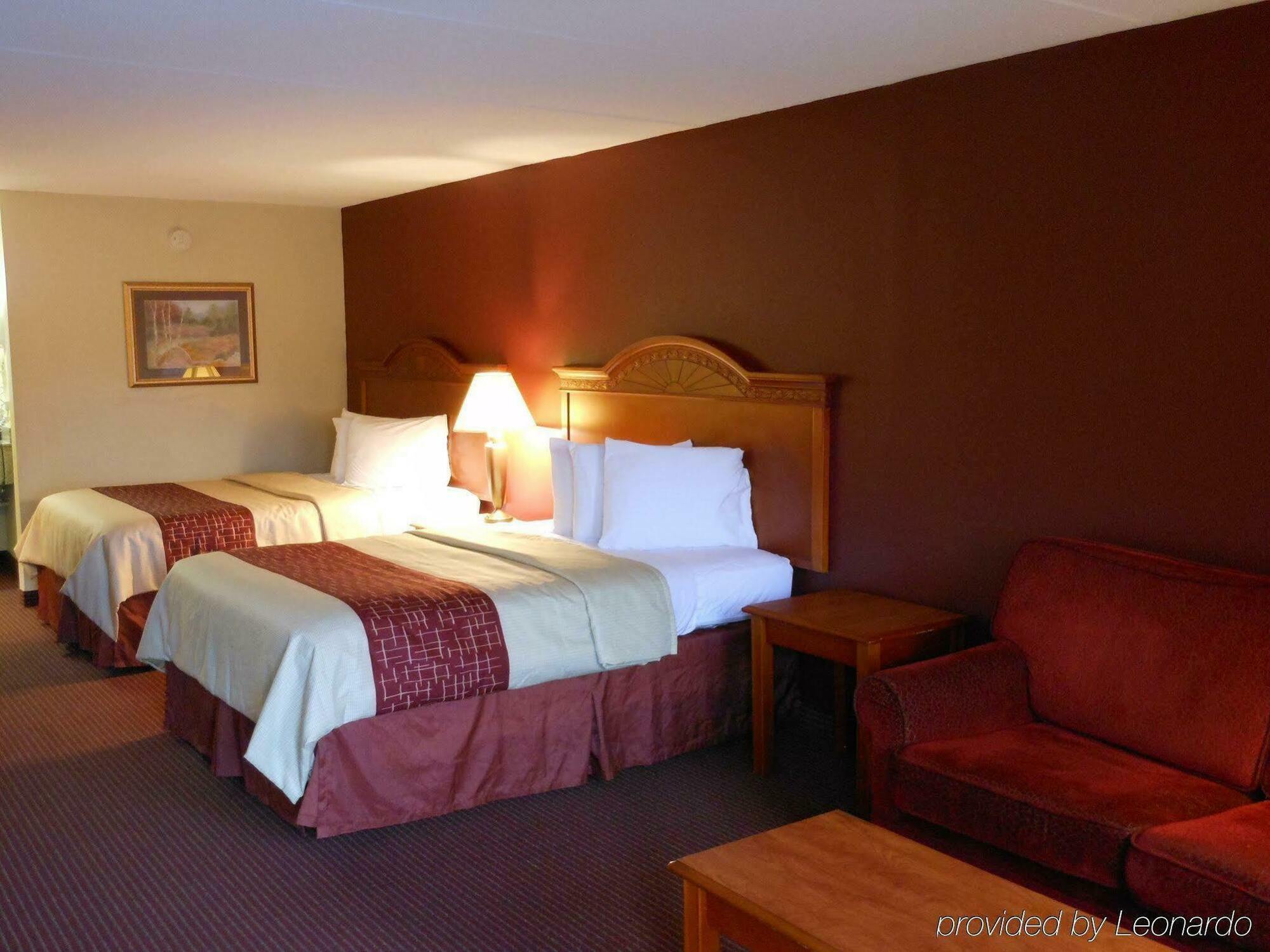 Red Roof Inn & Suites Pigeon Forge Parkway Dış mekan fotoğraf